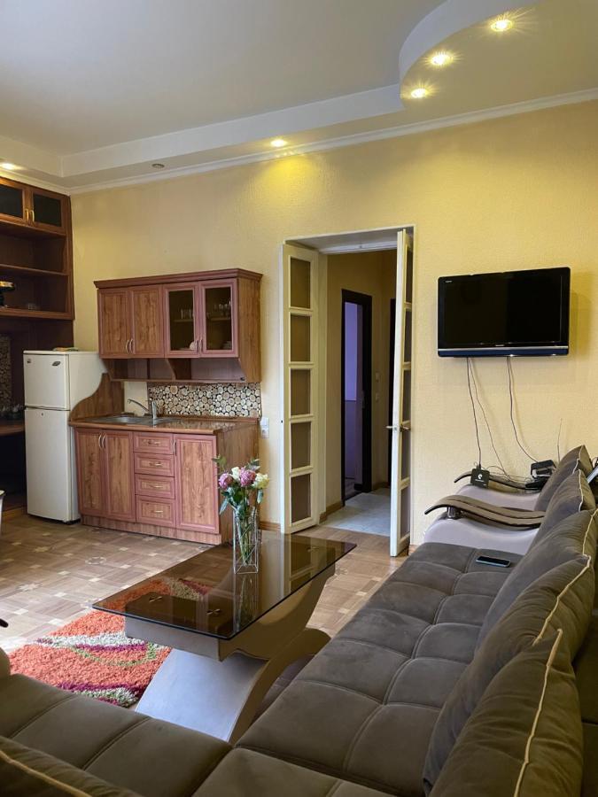 Cozy Apartment On Republic Square Yerevan Ngoại thất bức ảnh